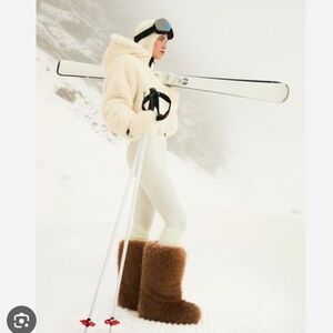 ZARA FAUX FUR BOOTS SKI COLLECTION